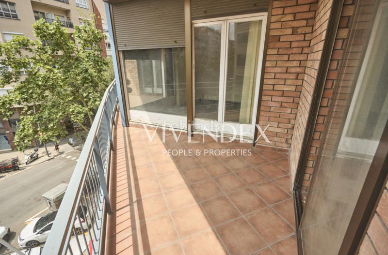 Foto 684a1b84-cd5a-4b59-bea7-5ccf56dfd3a0. Piso 160 m2 totalmente exteriores en pleno eixample en Barcelona