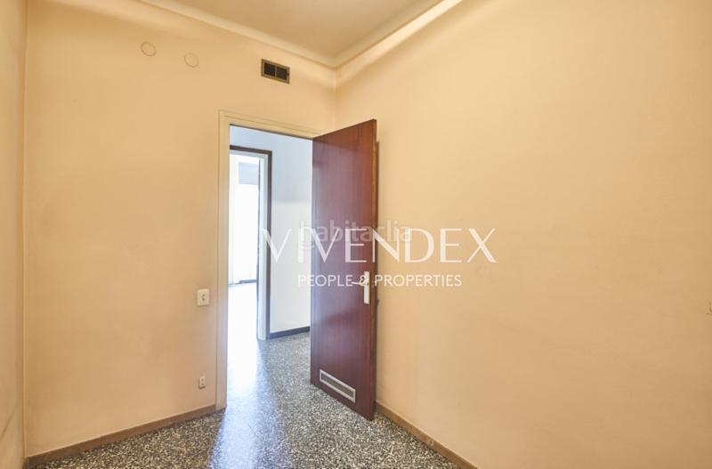 Foto 909f50ab-dcf1-463f-a427-722e719cdee0. Piso 160 m2 totalmente exteriores en pleno eixample en Barcelona