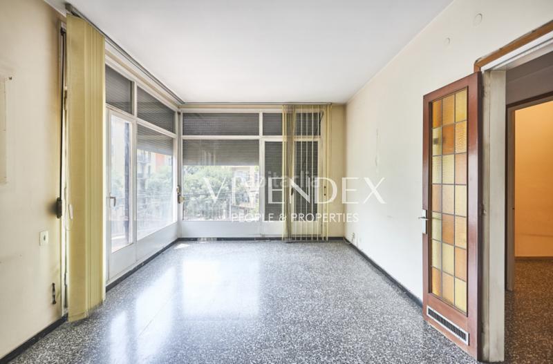 Foto a475d892-49ff-42e0-9ae4-36d2bd9498b2. Piso 160 m2 totalmente exteriores en pleno eixample en Barcelona