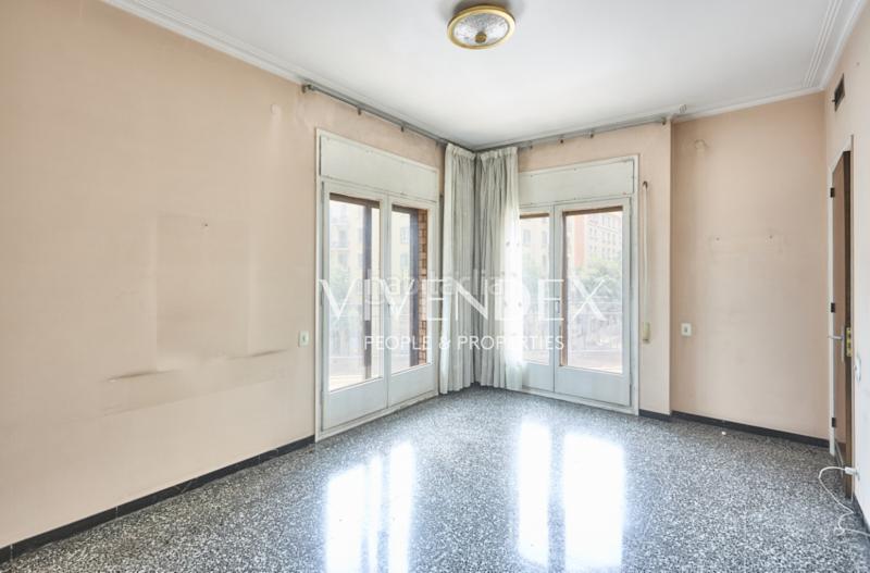 Foto bece72c3-60c6-4012-ae84-28c3b96636ee. Piso 160 m2 totalmente exteriores en pleno eixample en Barcelona