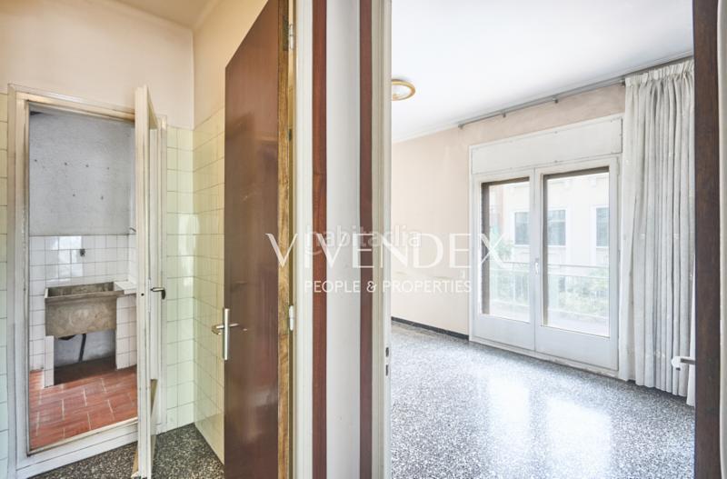 Foto c1b896a4-98b1-4d54-9939-957ee3e7022a. Piso 160 m2 totalmente exteriores en pleno eixample en Barcelona
