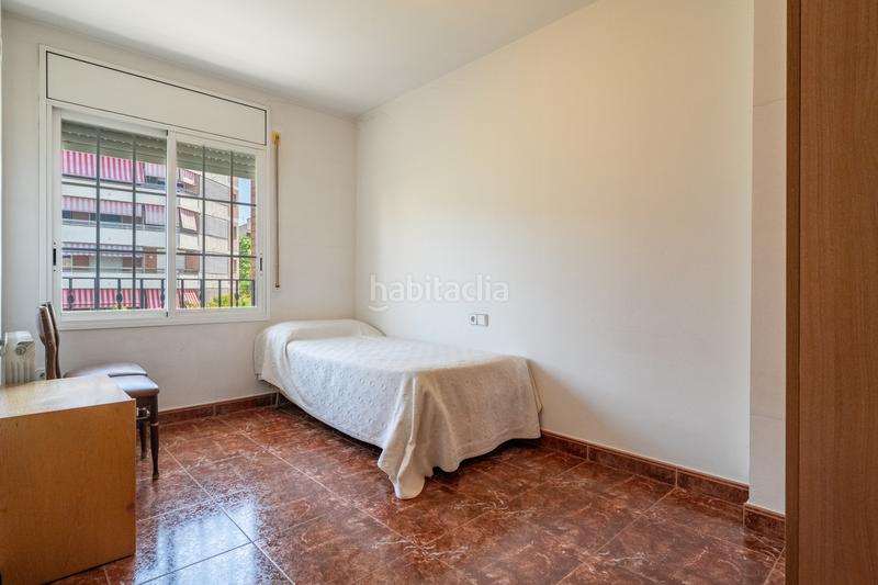 Foto 1df9ca4b-c5db-4046-9037-816a632a5f2e. Casa vivienda amplia y luminosa en tres plantas con terraza y buhardilla en Reus