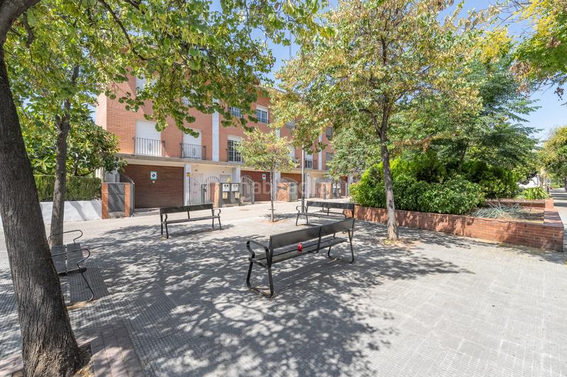 Foto 94f4e2ab-466c-4432-89b5-00ef3835777f. Casa vivienda amplia y luminosa en tres plantas con terraza y buhardilla en Reus