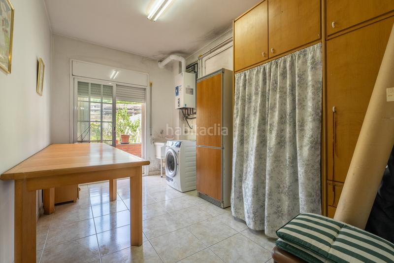 Foto abcc9035-7d46-4f48-905d-52cbc02fa074. Casa vivienda amplia y luminosa en tres plantas con terraza y buhardilla en Reus