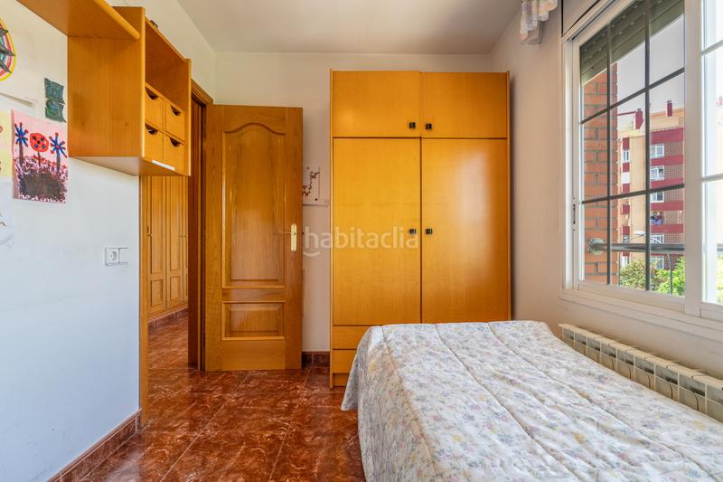Foto eb97b406-595c-4a90-b083-cdf8e56d5dba. Casa vivienda amplia y luminosa en tres plantas con terraza y buhardilla en Reus