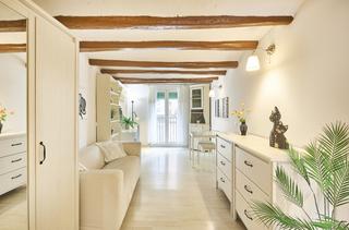 Piso en Raval. Acogedora vivienda al lado del mercat de sant antoni