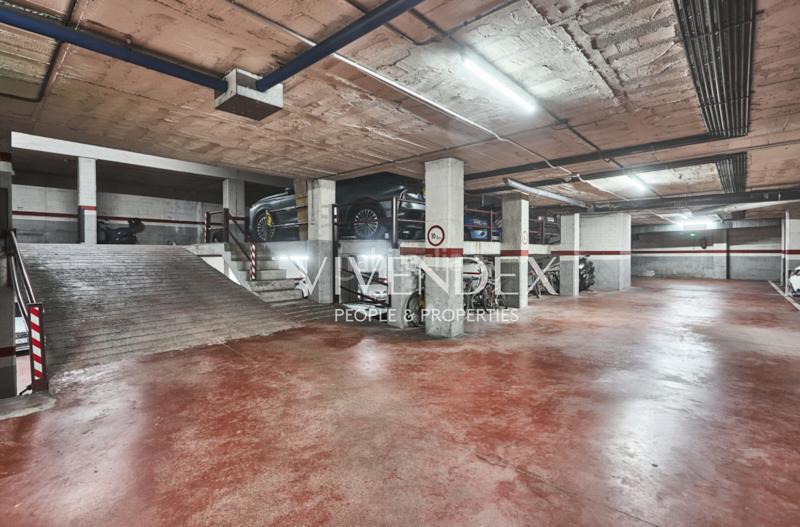 Foto 42f7b163-4387-46e3-b845-398a81f8b695. Piso  100m con plaza de parking incluida. en el corazón , se presenta una magnífica oportunidad de adquirir un espacio en Viladecans