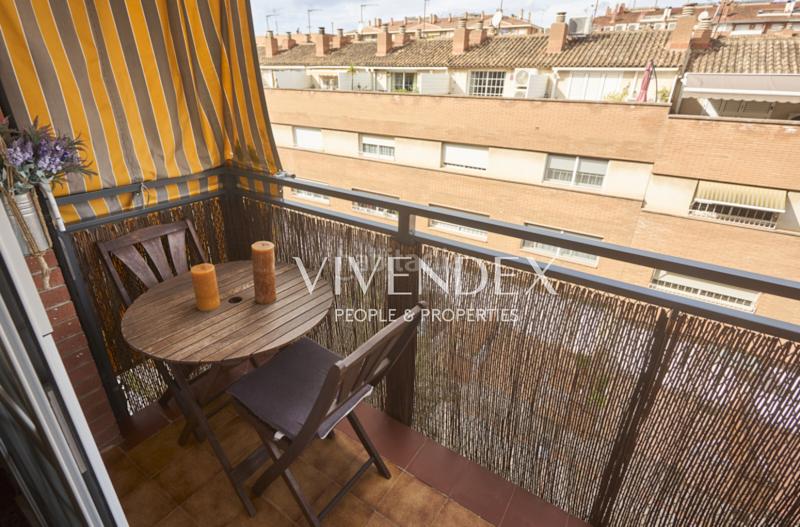 Foto 5698da32-fdcb-45de-a67c-1bd67f01aaff. Piso  100m con plaza de parking incluida. en el corazón , se presenta una magnífica oportunidad de adquirir un espacio en Viladecans