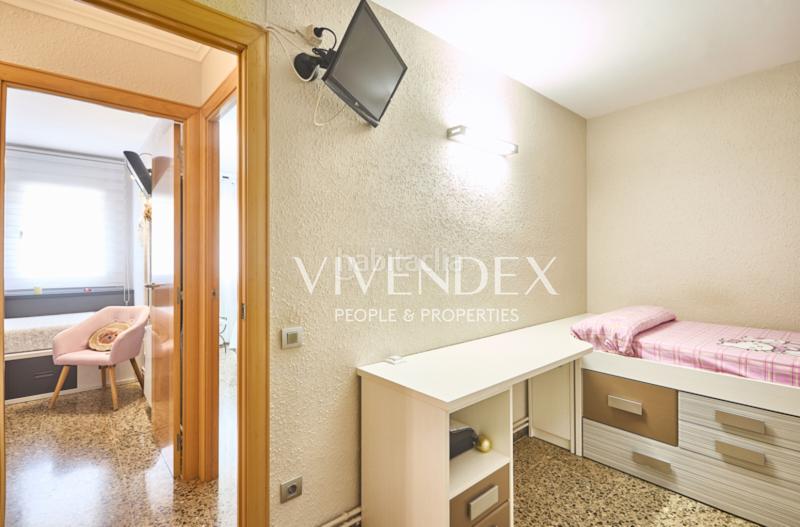 Foto 7f1596e5-5564-4295-a1cd-97f99296797e. Piso  100m con plaza de parking incluida. en el corazón , se presenta una magnífica oportunidad de adquirir un espacio en Viladecans