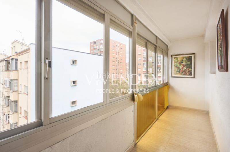 Foto f9a9bed4-4a75-483c-89bc-b02f38a0201d. Appartamento in La Verneda - La Pau Barcelona