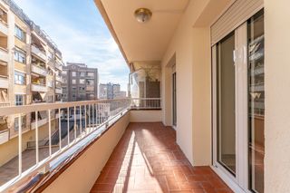 Pis a Ponent. Piso amplio de 4 habitaciones en reus