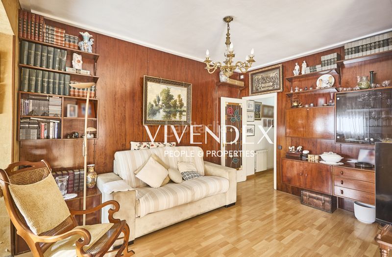 Foto 2b2001f7-0c68-4739-b503-83057818bff3. Pis amb calefacció a La Nova Esquerra de l´Eixample Barcelona