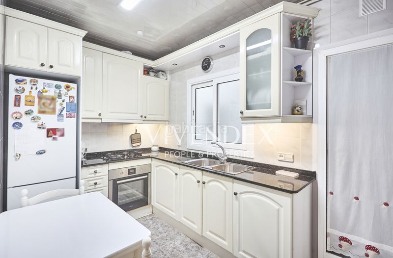 Foto 0ffd0a45-d37c-4edb-819c-49833843a887. Pis amb calefacció a Centre Esplugues de Llobregat