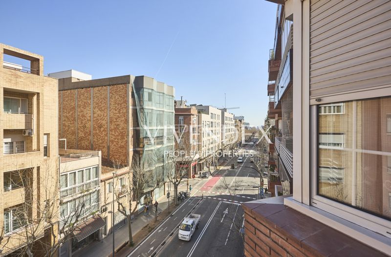 Foto 198022e5-a347-4ff5-91d3-17a826ac6fce. Pis amb calefacció a Centre Esplugues de Llobregat