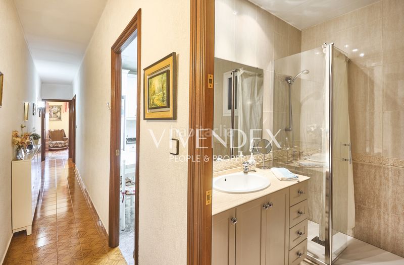 Foto 280886dc-2d9e-4a67-9178-2a637e1f7d37. Pis amb calefacció a Centre Esplugues de Llobregat