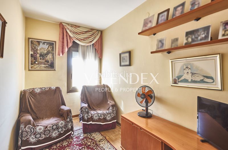 Foto 30eb0b96-6cb3-4978-94ea-9bf5b87328d3. Pis amb calefacció a Centre Esplugues de Llobregat