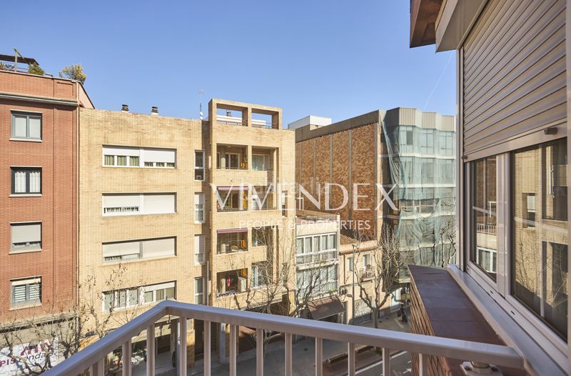 Foto 51c98842-01e3-4bf0-bbb0-a13586be73c5. Pis amb calefacció a Centre Esplugues de Llobregat