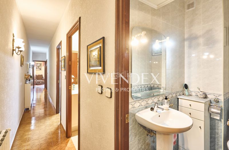 Foto 693e0044-c1cd-42f5-b806-94697516652f. Pis amb calefacció a Centre Esplugues de Llobregat