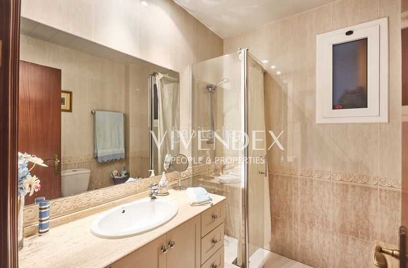 Foto d7a8b020-c7d5-4b36-8a0e-330d2c5a9815. Pis amb calefacció a Centre Esplugues de Llobregat