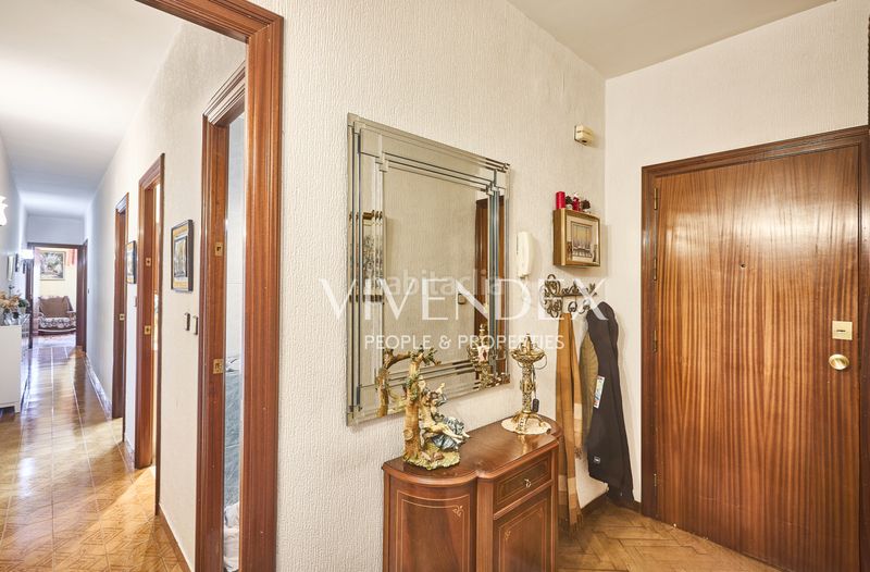 Foto eccf69f4-10d9-4893-8ea9-e388d9b7a00a. Pis amb calefacció a Centre Esplugues de Llobregat