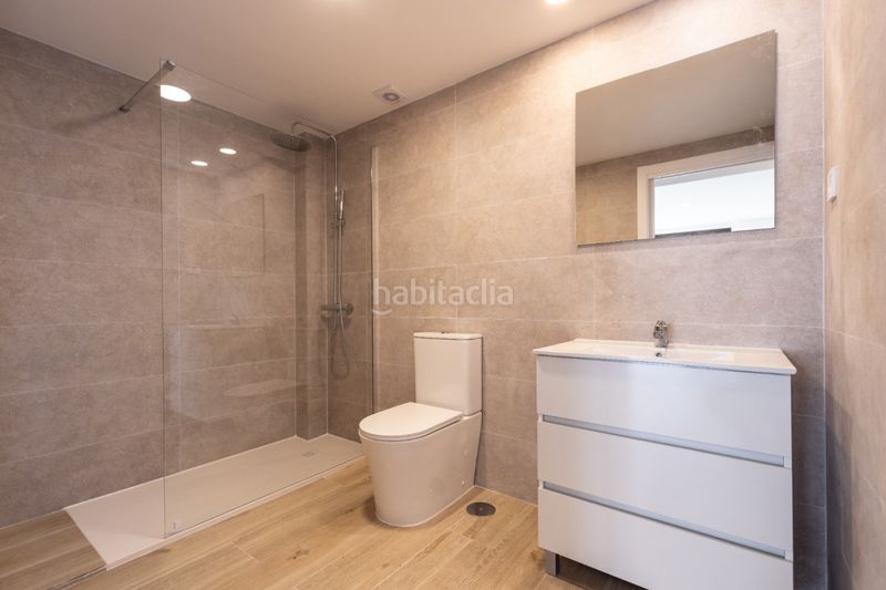 Foto 001b5707-67d8-43ed-b2e4-fa547b21d768. Edifici a Mestral Reus