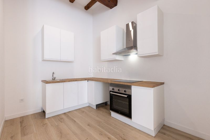 Foto 46162f84-b779-4bb3-80bb-a22456d41eb6. Edifici a Mestral Reus