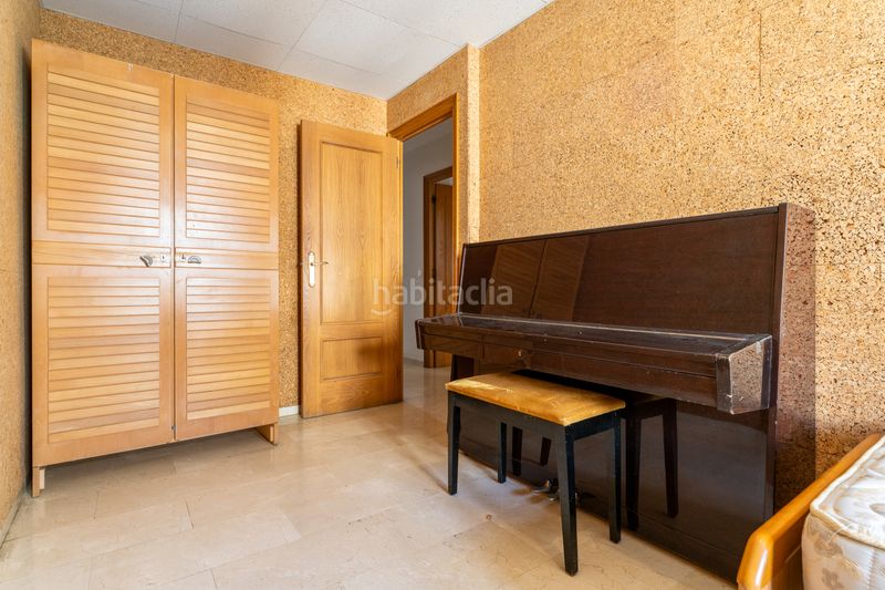 Foto fdeb2640-ef64-4528-9e6e-5b09f8221a28. Pis amb calefacció aparcament a Mestral Reus