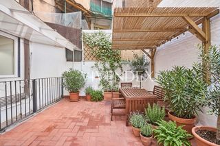 Pis  Carrer de val�ncia 421 barcelona. Oportunidad en sagrada familia