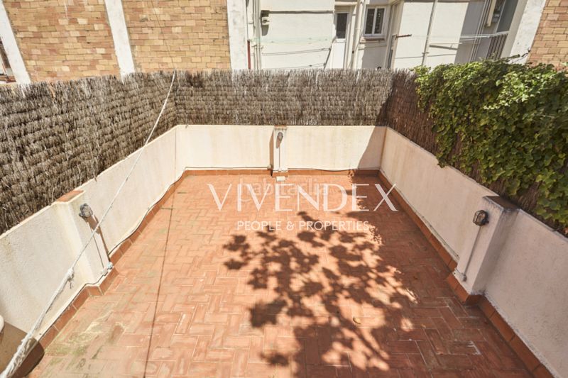 Foto 8e1779ed-1244-4b5a-890a-7d40f1a271da. Casa adossada amb aparcament a Sant Andreu de Palomar Barcelona