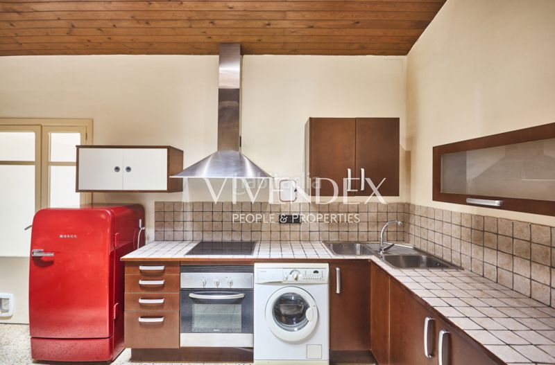 Foto a91add2b-67de-47c4-97fc-5e4d3f9101ee. Casa adossada amb aparcament a Sant Andreu de Palomar Barcelona