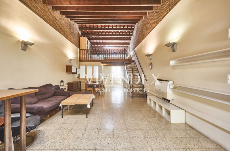 Foto e409ea4c-21e8-4233-ad56-2e4aa9676600. Casa adossada amb aparcament a Sant Andreu de Palomar Barcelona