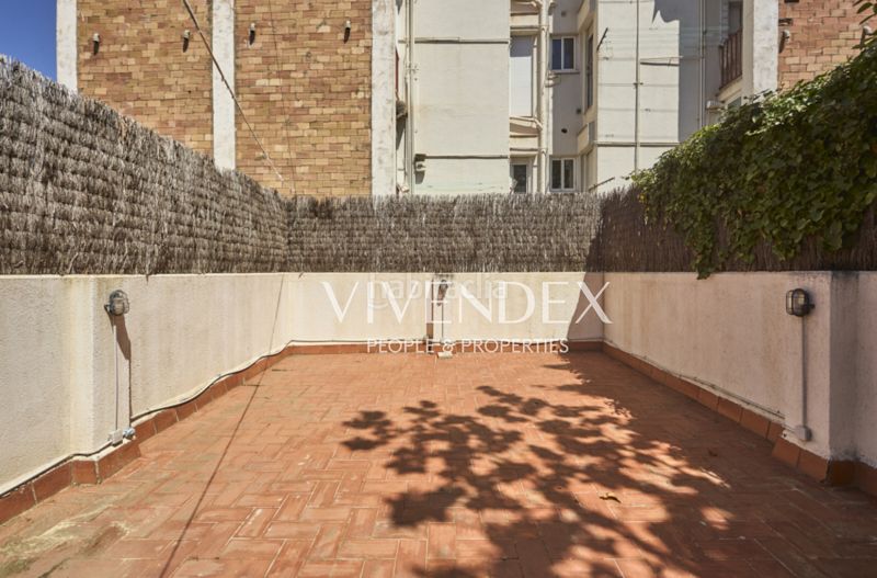 Foto fb55d7dd-d2d2-4a3b-9bc3-f3d93362830c. Casa adossada amb aparcament a Sant Andreu de Palomar Barcelona