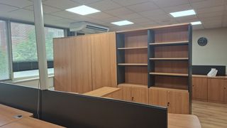 Büro  Reus - ps prim. En el paseo prim de reus se encuentra esta oficina luminosa y el