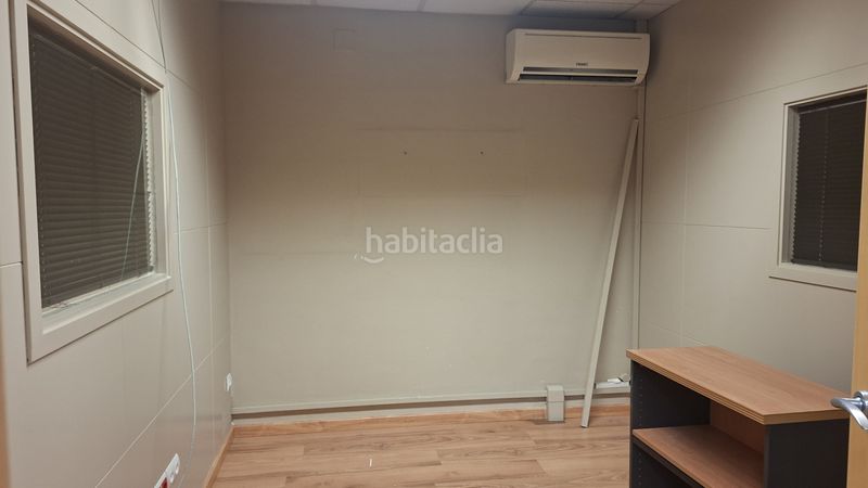 Foto 5e3b87e2-33e0-41f0-ac18-1a3897e0c0cf. Oficina amb calefacció a Centre Reus