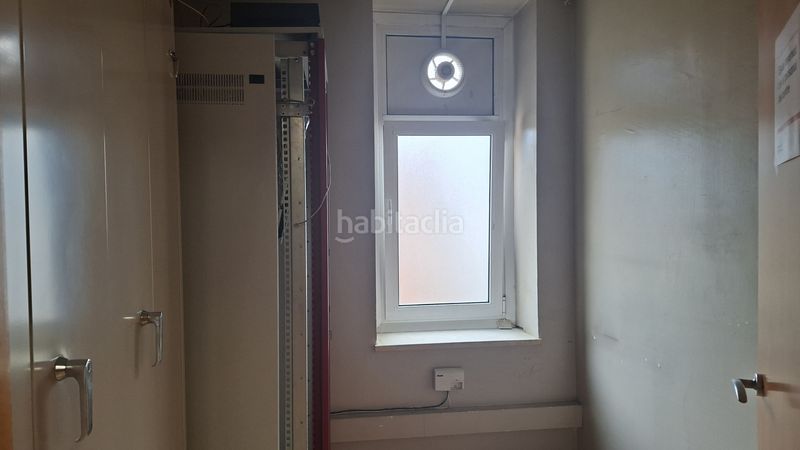 Foto 9205d035-8404-415c-bad8-7257258da4bd. Oficina amb calefacció a Centre Reus