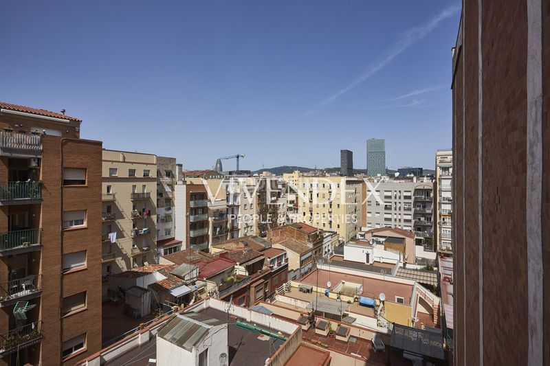 Foto 433f5926-32b2-4f65-a94b-59d9efdb5bc9. Àtic amb calefacció a Poblenou Barcelona