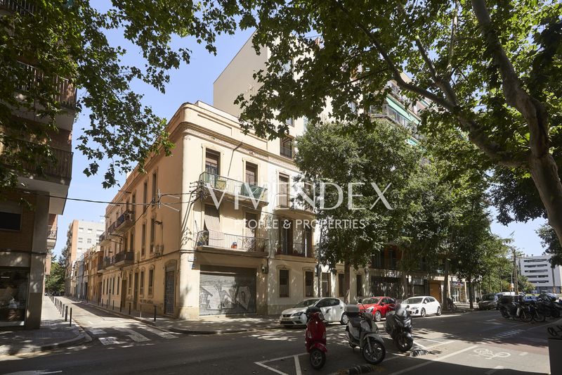 Foto 619f5453-03a5-4547-aac5-dd8bbadb29b5. Àtic amb calefacció a Poblenou Barcelona