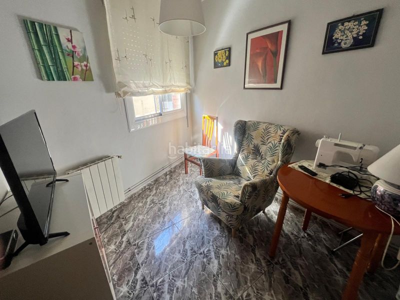Foto 7037490c-4054-41da-9a40-25d8bcb2f2c4. Edificio  ideal para inversores en venta en Barcelona