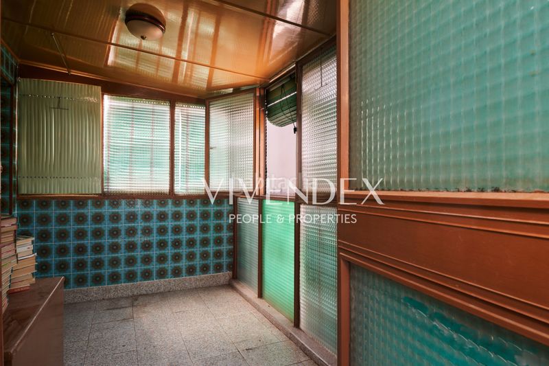 Foto 0b8908d2-f295-4ee8-9093-8986b6b79949. Àtic a Roquetes Barcelona