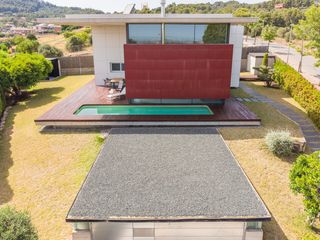 Casa a Castellvell del Camp. Hay casas que se miran y casas que se sienten. en lo alto de cas