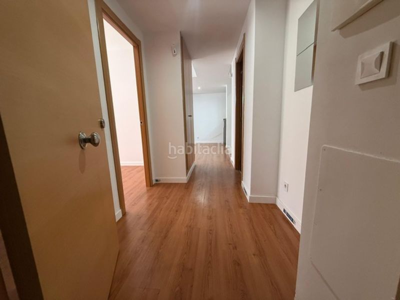 Foto 9c275eaa-9d76-4ca0-8c25-755576867756. Piso ático exclusivo con terraza privada de 30 m aprox. y opción de parking en el centro goza del mejor estilo de vida urbano e en Reus