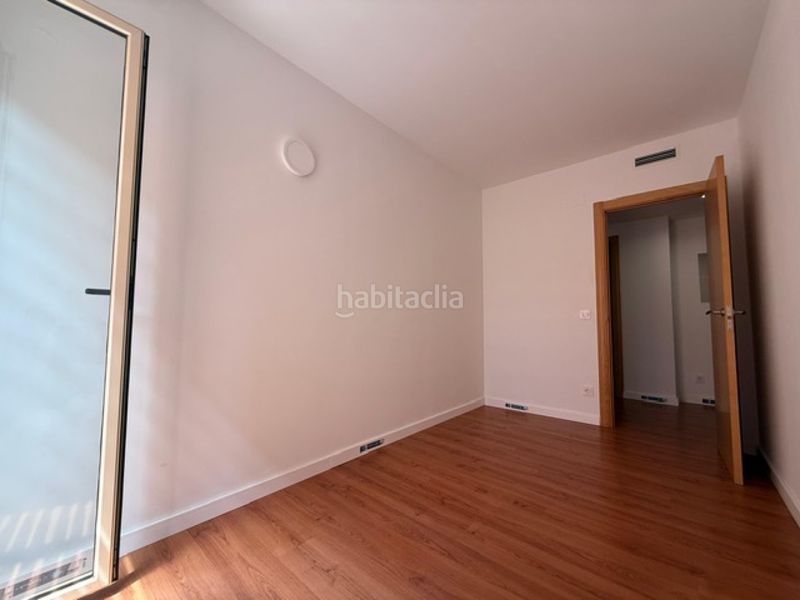 Foto b11fb0e3-63b3-4d71-b45e-4dcd301276e6. Piso ático exclusivo con terraza privada de 30 m aprox. y opción de parking en el centro goza del mejor estilo de vida urbano e en Reus