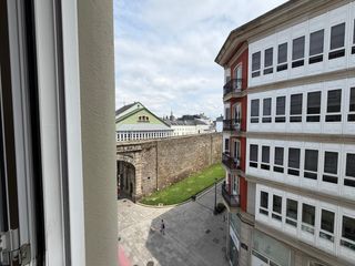 Lloguer Pis a Recatelo - O Carme. Piso reformado en edificio histórico con vistas a la muralla – c