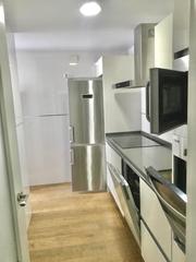 Lloguer Pis  Zurbaran 21c. Alquiler piso sin muebles en pleno centro