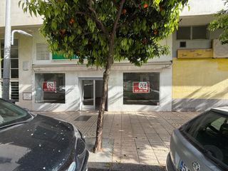 Lloguer Local Comercial a Calle enrique segura otaño 17. Local comercial en zona inmejorable