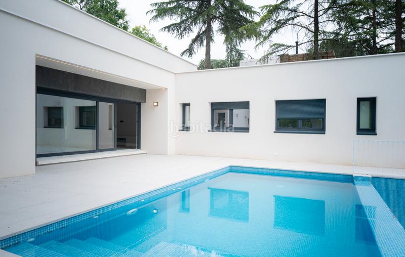 Foto a388cf55-2baa-4f0f-9afe-c897173e7e7a. Chalet espectacular villa independiente en las marias en Torrelodones