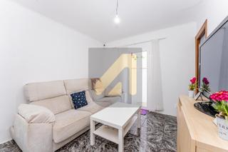 Pis  Carrer esteve grau d'. Oportunidad nica! piso reformado con patio y luz natural