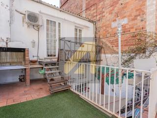 Casa a Pubilla Cases. Casa independiente con terraza