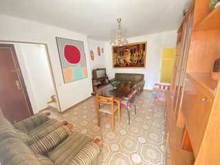 Dúplex  Calle orrius d'. Dúplex con 2 terrazas y 5 habitaciones