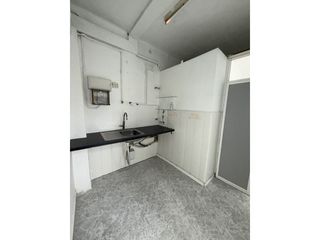 Local Comercial  Calle moli. Local para entrar